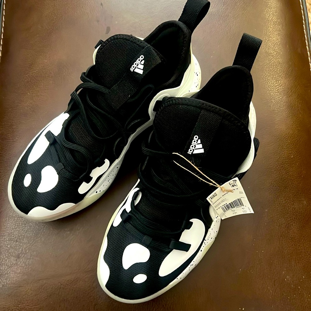 Adidas Harden step back to basketball size 7 US